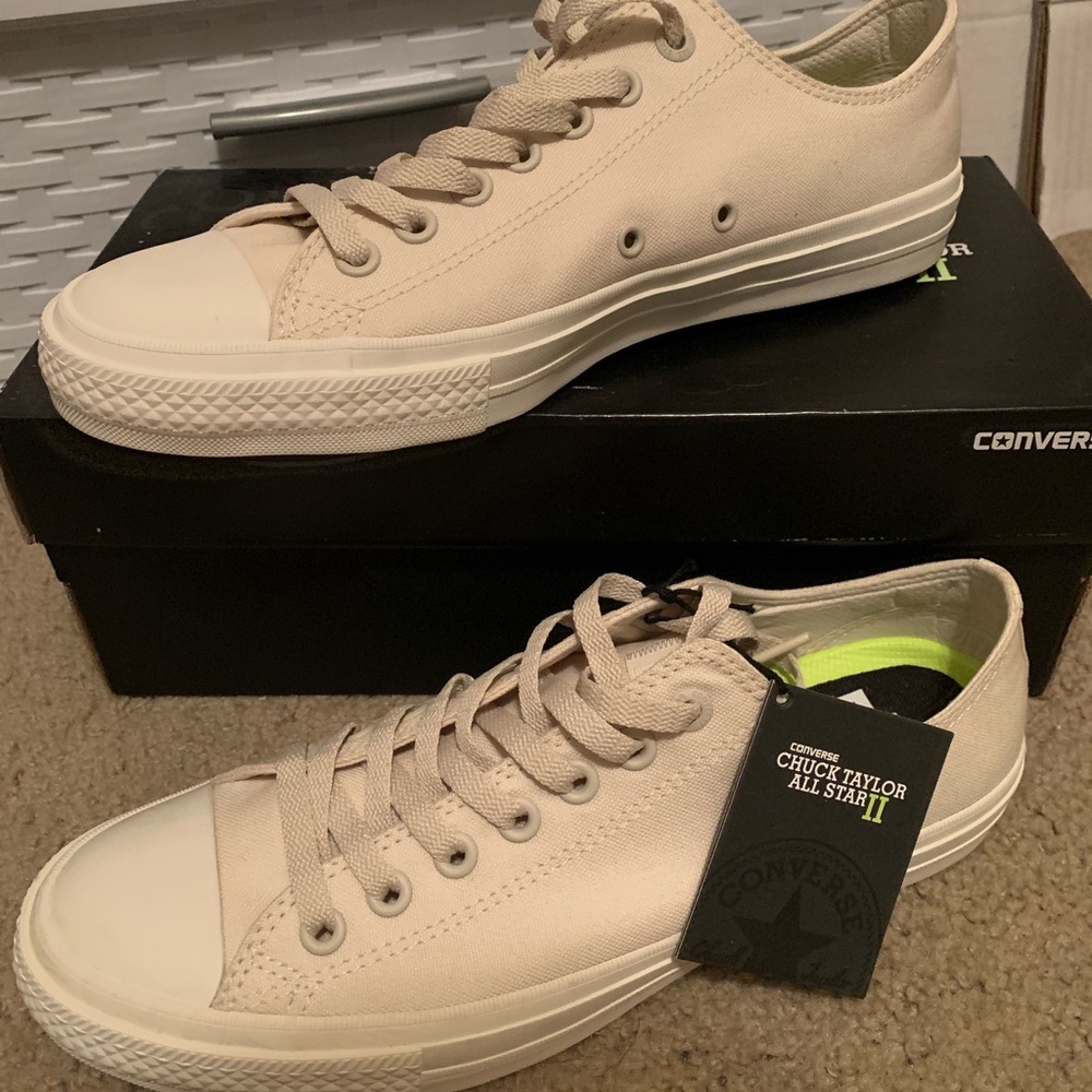 NEW chuck Taylor’s size 8.5M
